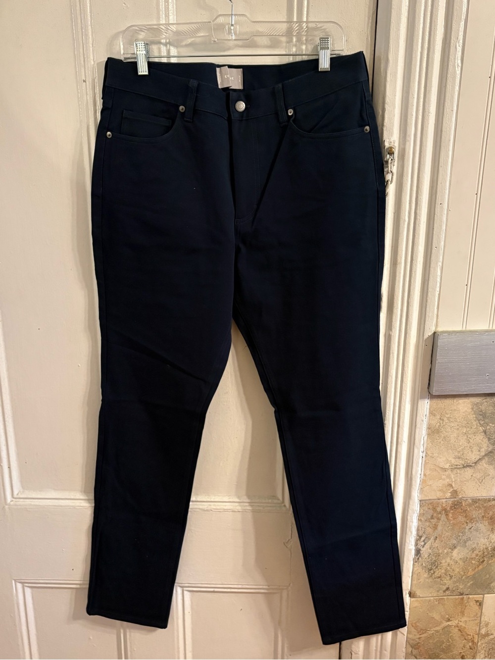 Everlane Men's Slim Straight Jeans in Dark Navy